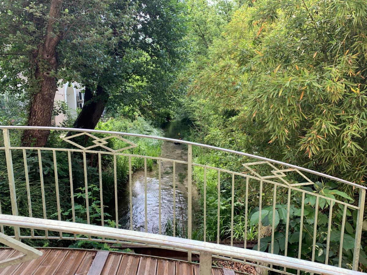 ホテル Moulin De La Roque アルテン＝デ＝パリュ エクステリア 写真