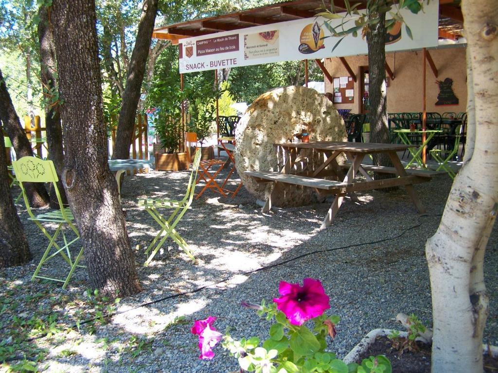ホテル Moulin De La Roque アルテン＝デ＝パリュ エクステリア 写真